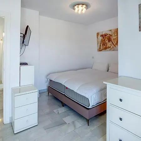 アパート 3 Bedroom Amazing In Calahonda Sitio de Calahonda